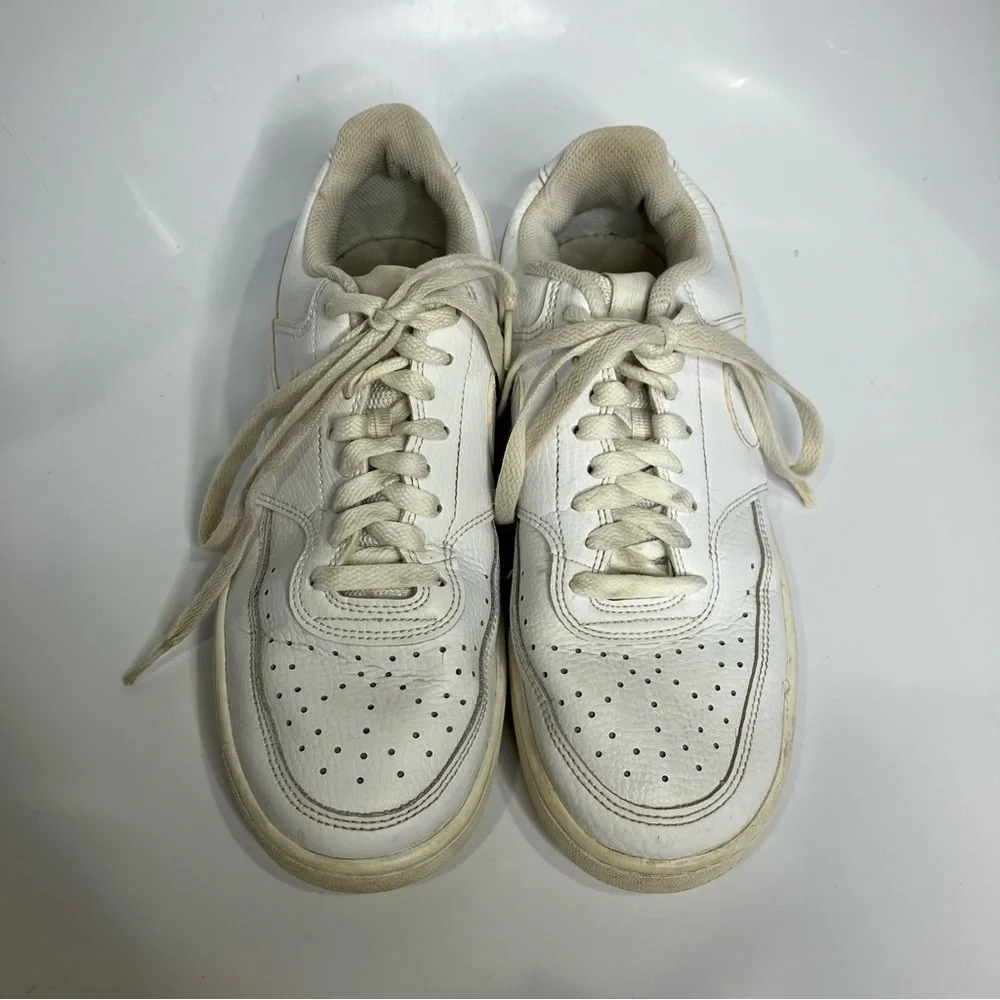 Nike all white court vision sneakers size‎ 9